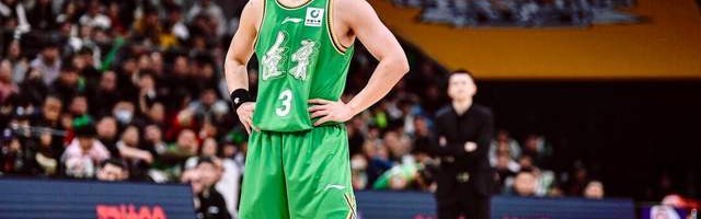 爱游戏官网-CCTV5直播！辽宁VS山东凶多吉少，赵继伟难挑大梁，邱彪兵强马壮